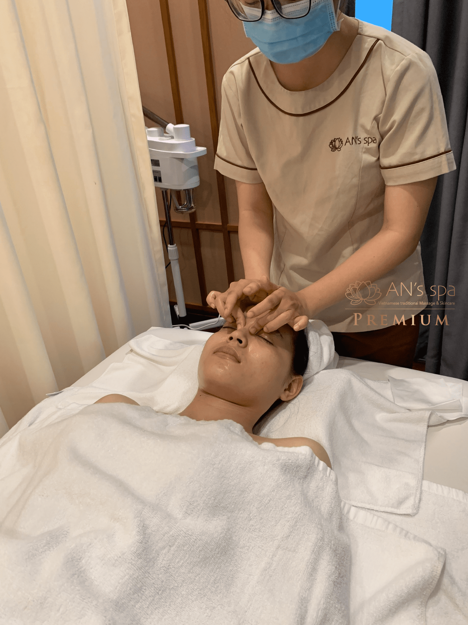 Massage cơ bản trong chăm da chuẩn Nhật tại AN's Spa